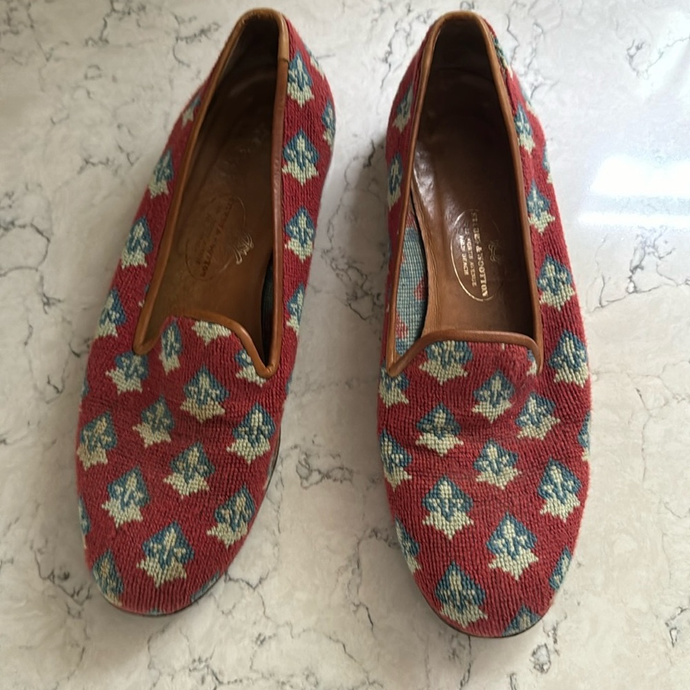 Vintage Stubbs and Wooten Ladies Needlepoint shoes